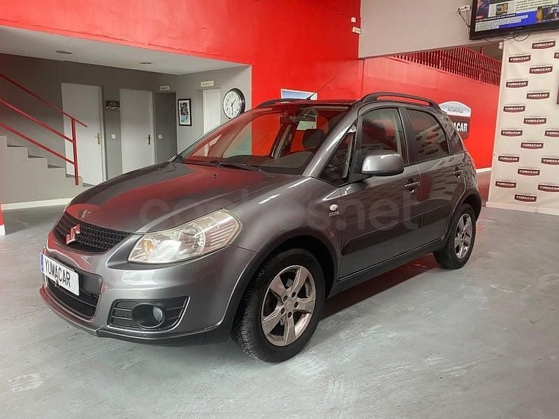 Usado Suzuki SX4 GL 135 CV (99 kW) 2013 Gris / plata SUV