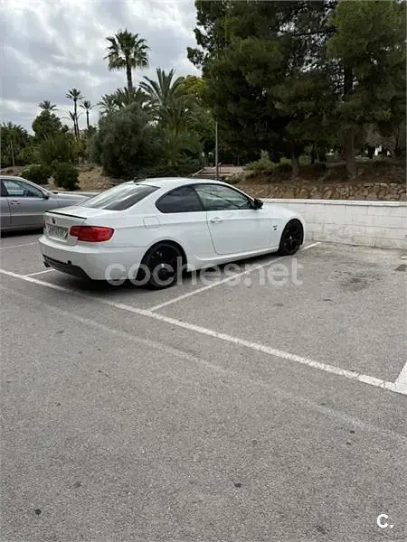 Usado BMW 325 197 CV (144 kW) 2010 Blanco Coupe