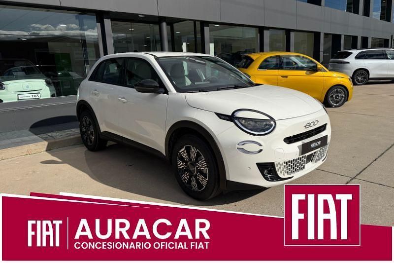 Nuevo Fiat 600 Icon 110 CV (80 kW) 2025 Blanco SUV