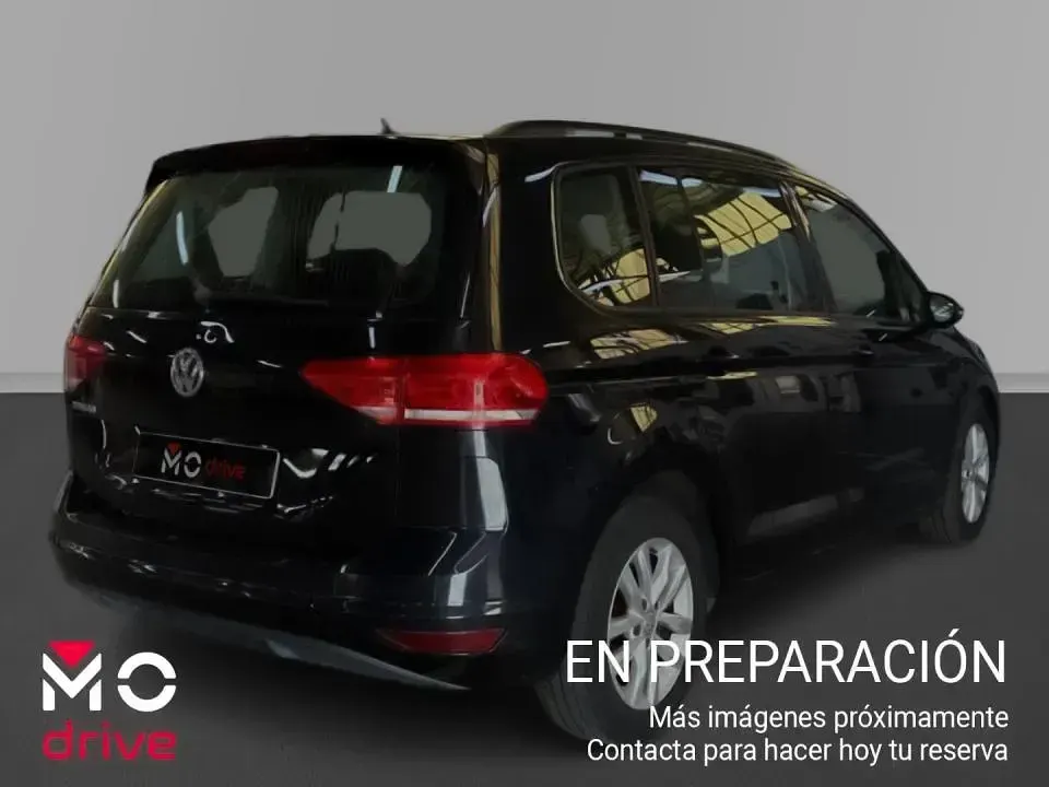 Usado VW Touran Business 115 CV (84 kW) 2018 Monovolumen