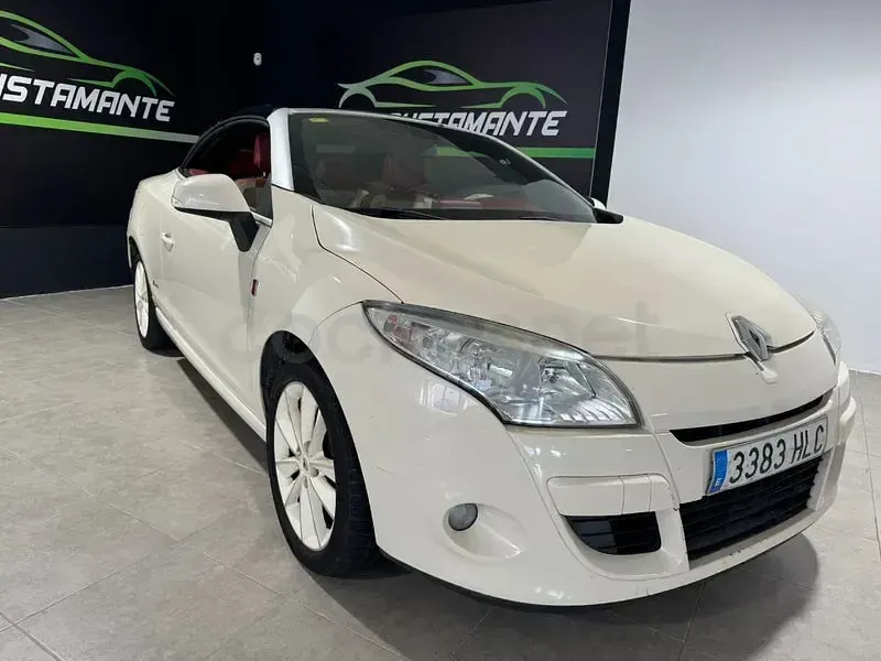 Usado Renault Mégane Cabriolet Floride 110 CV (80 kW) 2012 Blanco Descapotable