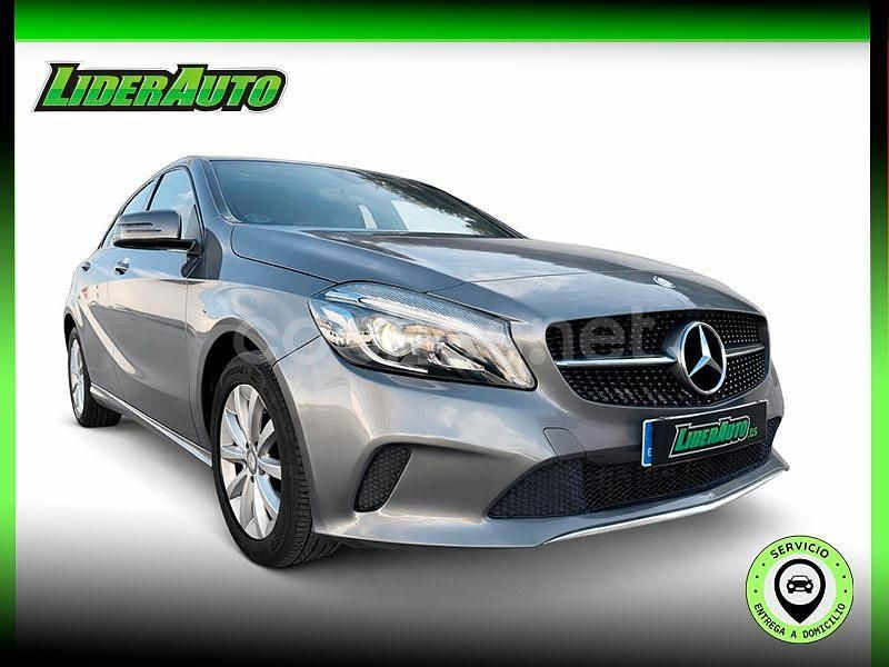 Usado Mercedes A180 109 CV (80 kW) 2017 Beige Berlina