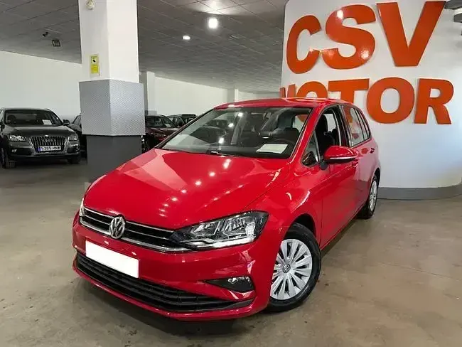 Usado VW Golf VII Sportline 116 CV (85 kW) 2018 Rojo Utilitario