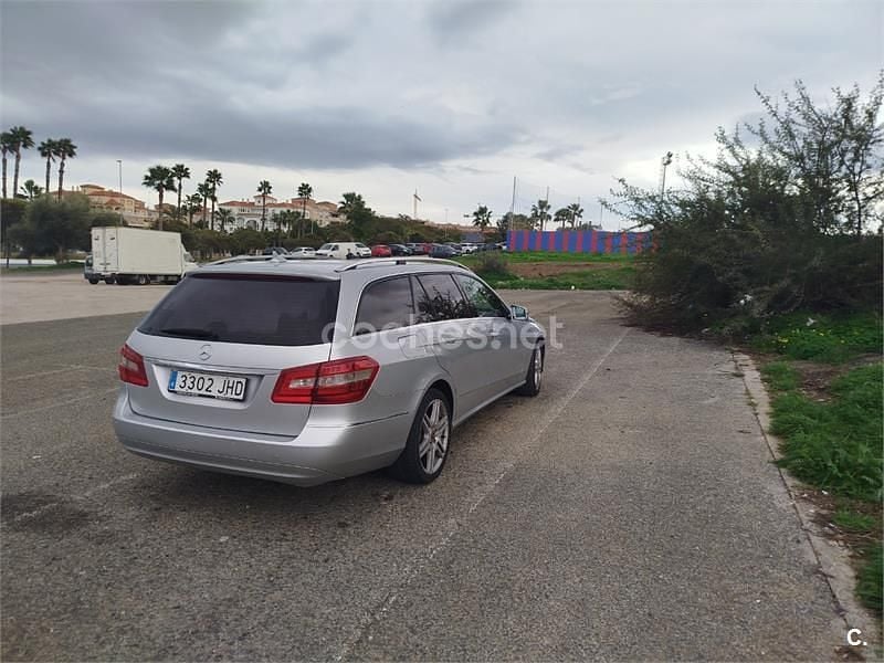 Usado Mercedes E220 Elegance 170 CV (125 kW) 2011 Gris / plata Familiar