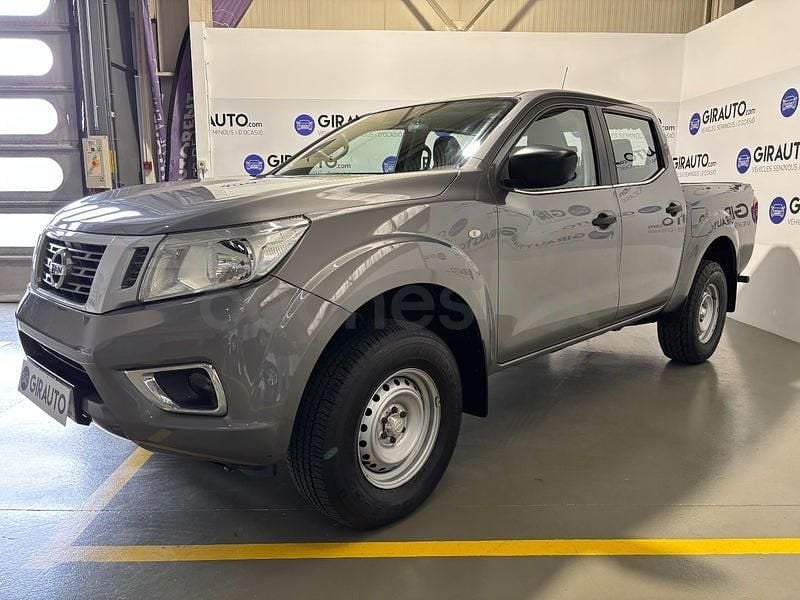Usado Nissan Navara Tekna 160 CV (117 kW) 2018 Gris / plata Recogida