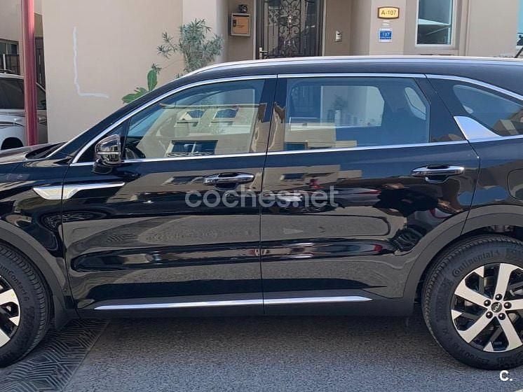 Usado Kia Sorento 194 CV (142 kW) 2023 Negro SUV