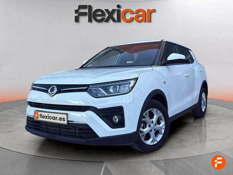 Usado Ssangyong (KGM) Tivoli 128 CV (94 kW) 2021 Blanco SUV