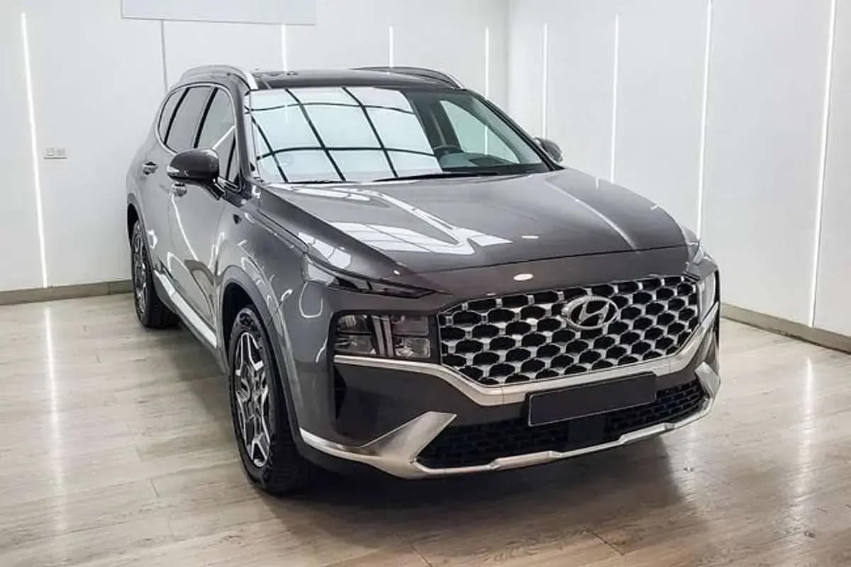 Usado Hyundai Santa Fe 230 CV (169 kW) 2022 Gris SUV