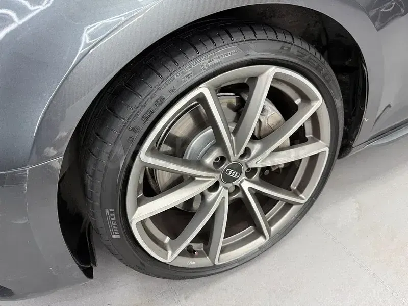 Usado Audi A4 S-Line 272 CV (200 kW) 2017 Gris / plata Familiar