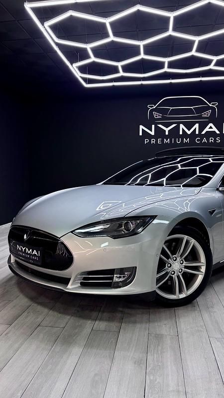 Usado Tesla Model S 309 kW (421 CV) 2016 Gris Utilitario