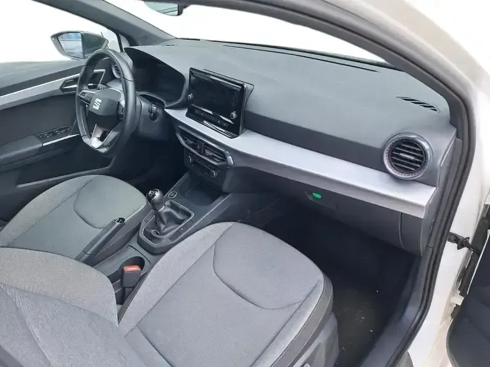 Usado Seat Ibiza XCELLENCE 115 CV (84 kW) 2025 Blanco Utilitario
