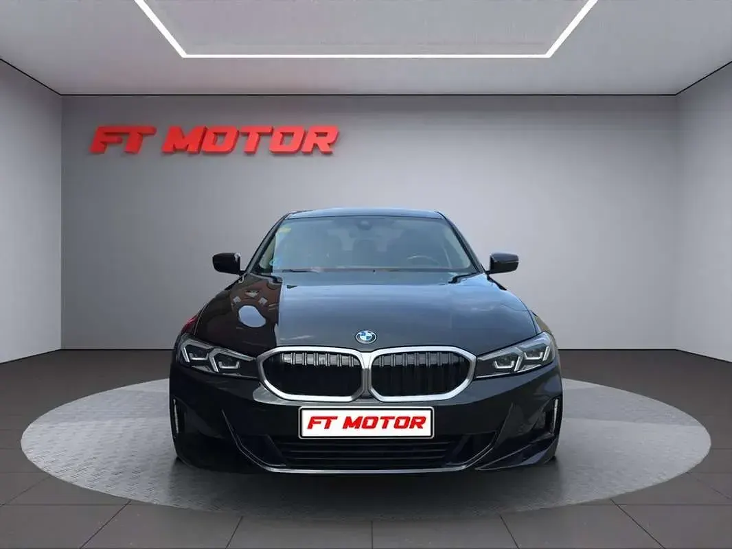 Usado BMW 318 150 CV (110 kW) 2023 Gris Berlina
