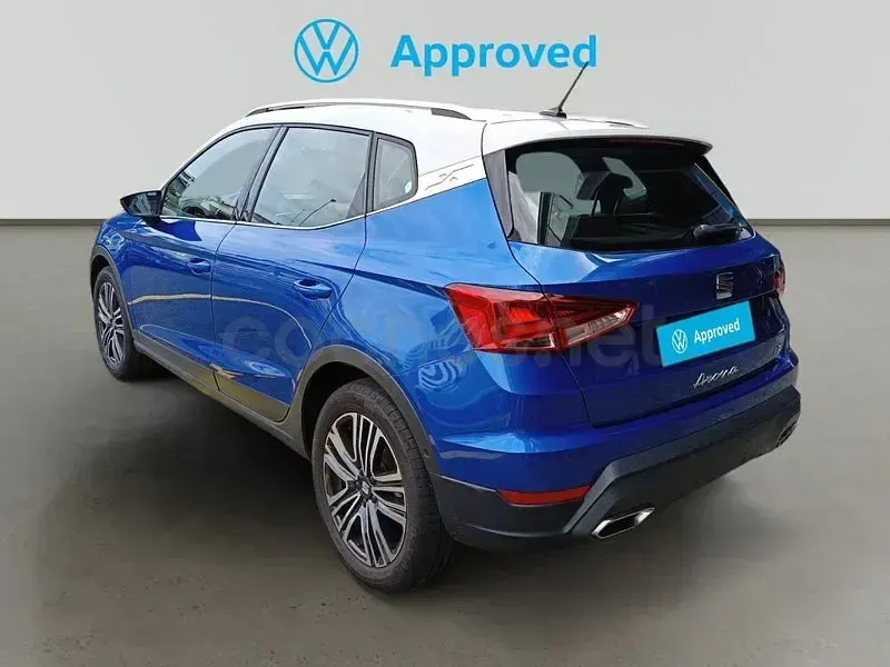 Usado Seat Arona FR 115 CV (84 kW) 2024 Azul SUV