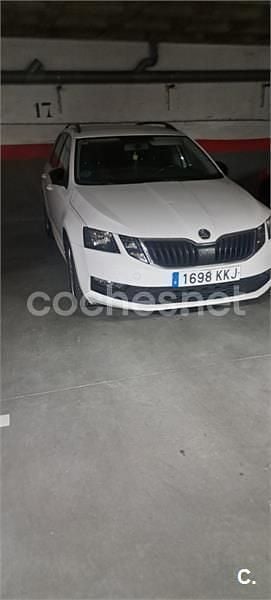 Usado Skoda Octavia Style 115 CV (84 kW) 2019 Blanco Familiar