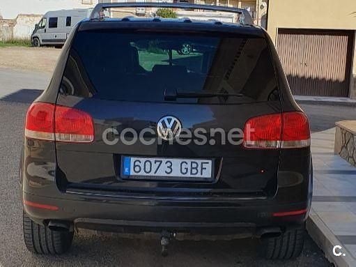 Usado VW Touareg 313 CV (230 kW) 2004 Negro SUV