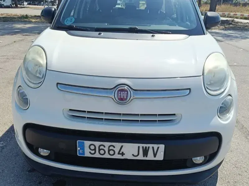 Usado Fiat 500L Lounge 95 CV (69 kW) 2017 Blanco Monovolumen
