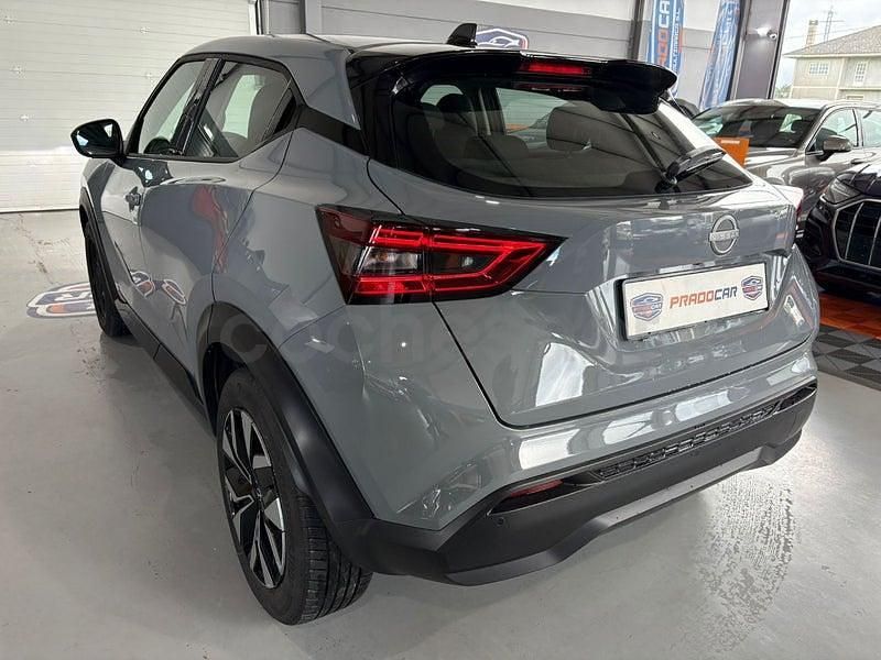 Usado Nissan Juke Acenta 114 CV (83 kW) 2023 Gris / plata SUV