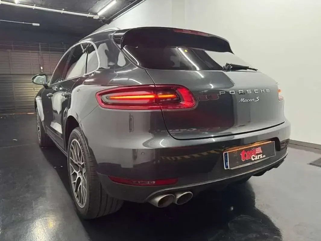 Usado Porsche Macan 261 CV (191 kW) 2016 Gris SUV