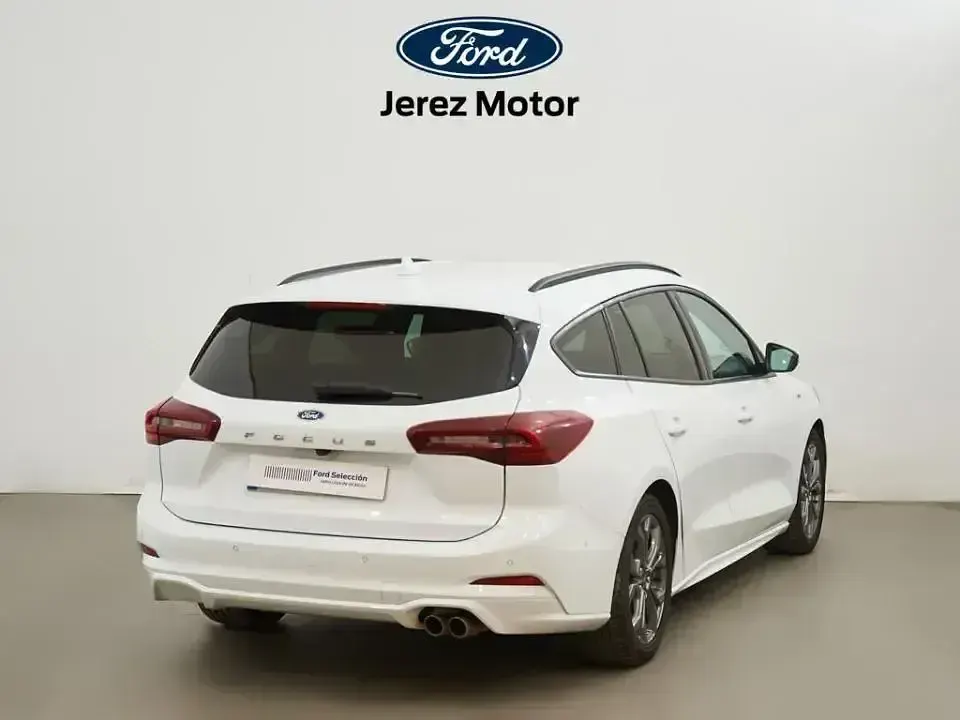 Usado Ford Focus ST-Line 155 CV (114 kW) 2024 Blanco Berlina