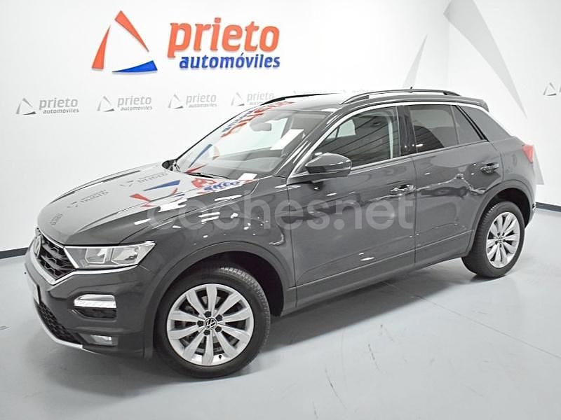Usado VW T-Roc Advance 115 CV (84 kW) 2021 Gris / plata SUV