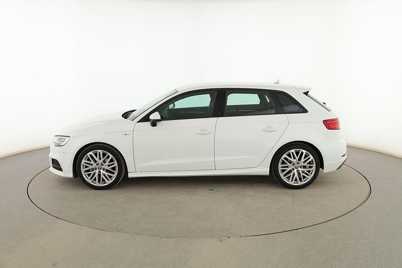 Usado Audi A3 Sportback S-Line 150 CV (110 kW) 2018 Blanco Utilitario