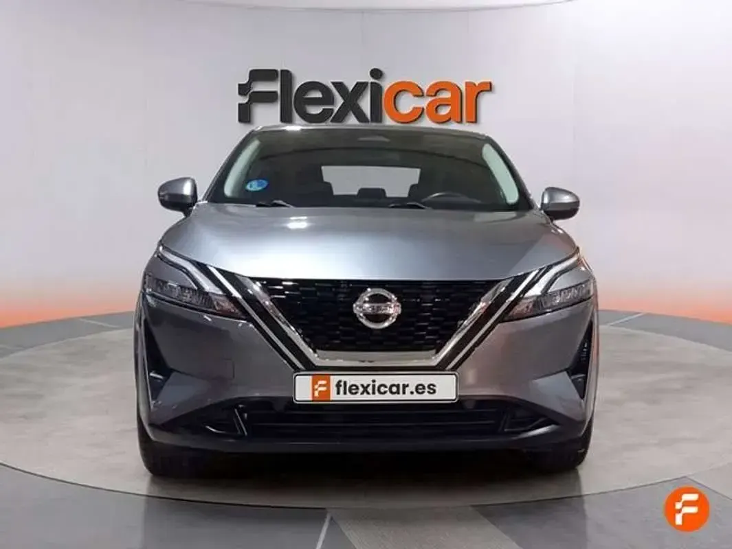 Usado Nissan Qashqai Acenta 158 CV (116 kW) 2021 Gris SUV