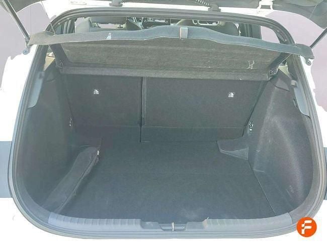 Usado Toyota Corolla Active 122 CV (89 kW) 2021 Blanco Berlina