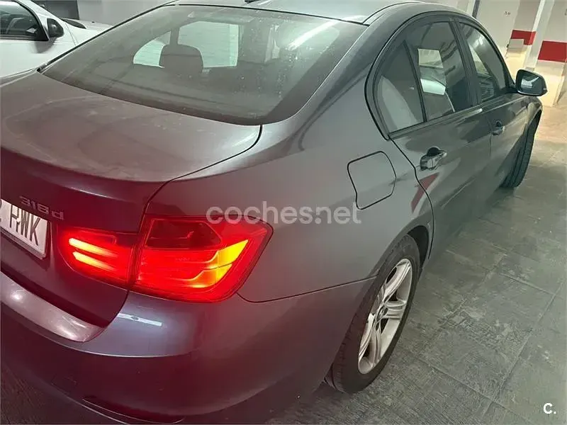Usado BMW 318 Comfort Edition 143 CV (105 kW) 2014 Verde Berlina