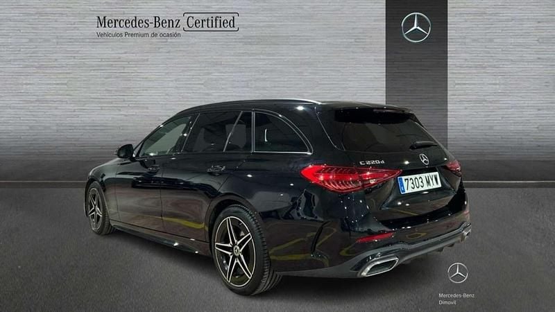 Usado Mercedes C220 200 CV (147 kW) 2024 Negro Familiar