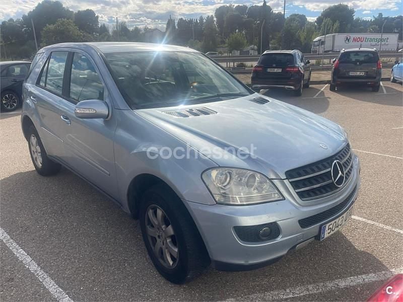 Usado Mercedes ML320 224 CV (164 kW) 2005 Gris / plata SUV