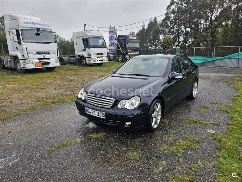 Negro Usado 2005 Mercedes C220 Sport Edition Berlina | 4900 € (Precio justo) - Imagen 1/4