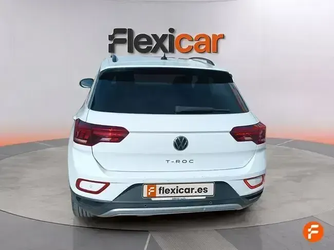 Usado VW T-Roc Life 150 CV (110 kW) 2023 Blanco SUV