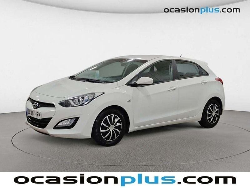 Blanco Usado 2013 Hyundai i30 Utilitario | 9450 € (Precio justo) - Imagen 1/4