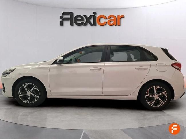 Usado Hyundai i30 116 CV (85 kW) 2021 Blanco Utilitario