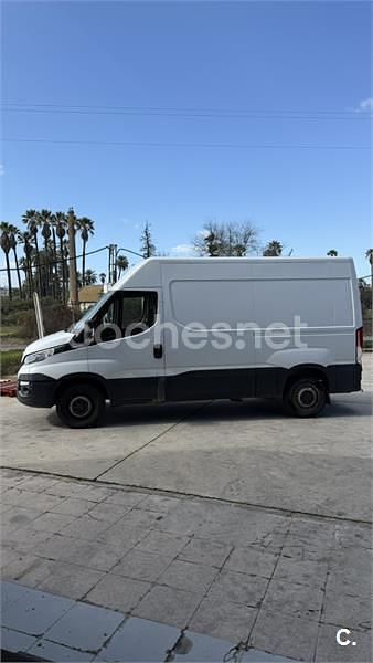 Usado Iveco Daily 146 CV (107 kW) 2012 Blanco Pickup/Camioneta