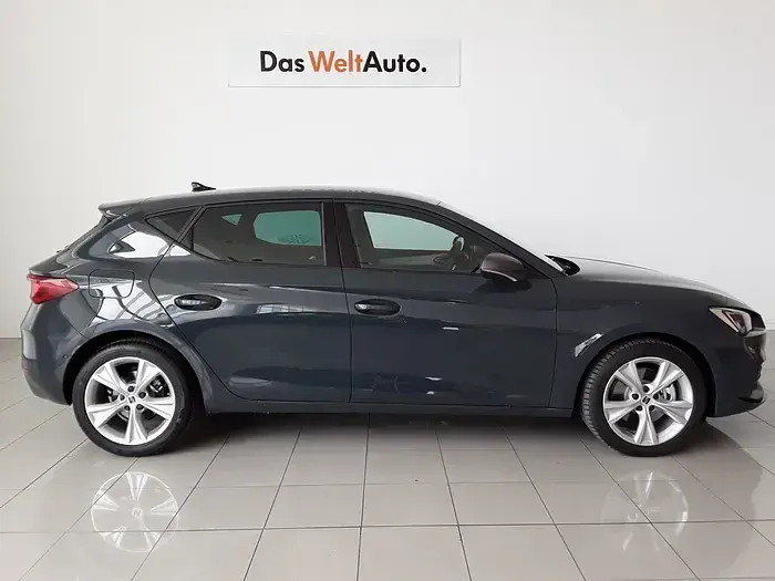 Nuevo Seat Leon FR 150 CV (110 kW) 2026 Azul