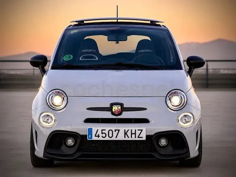 Usado Abarth 595 Competizione 180 CV (132 kW) 2018 Gris / plata Berlina