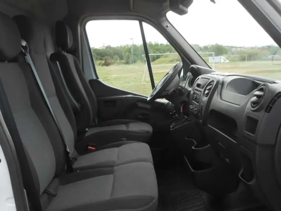 Usado Renault Master 129 CV (94 kW) 2018 Blanco Van
