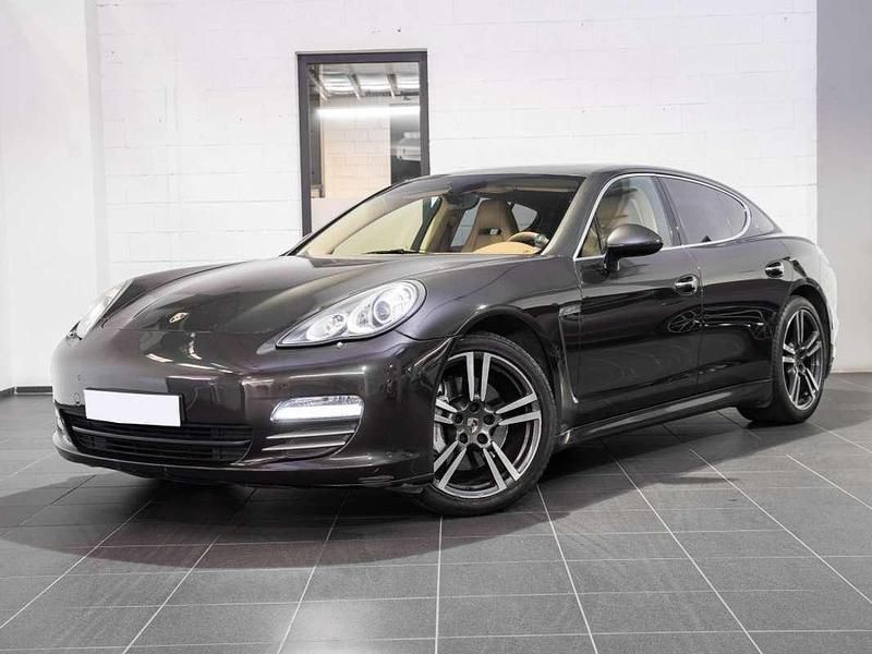 Usado Porsche Panamera 4S 400 CV (294 kW) 2011 Gris Berlina