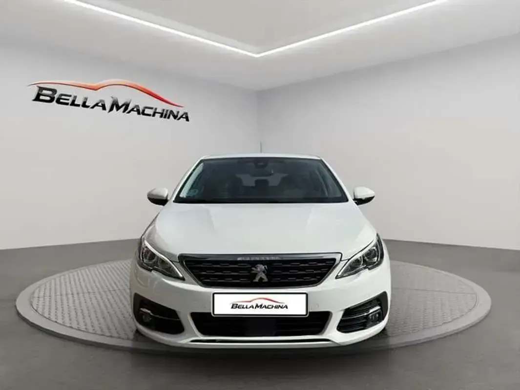 Usado Peugeot 308 Allure 131 CV (96 kW) 2021 Blanco Utilitario