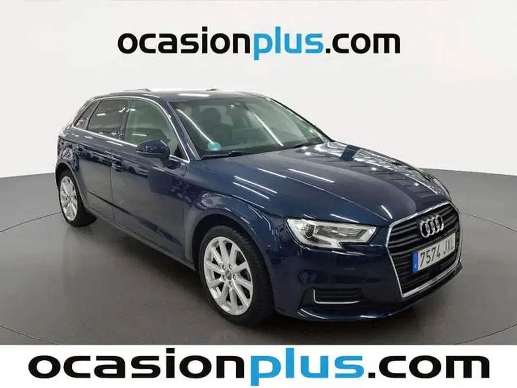 Usado Audi A3 Sportback Design 150 CV (110 kW) 2017 Azul Utilitario