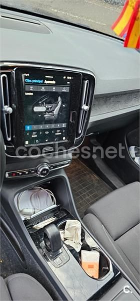 Eléctrico Usado 2023 Volvo XC40 Core SUV | 28.000 € (Super precio) - Imagen 1/4
