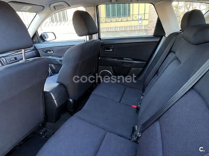 Usado Mazda 3 Active 109 CV (80 kW) 2006 Gris / plata Berlina