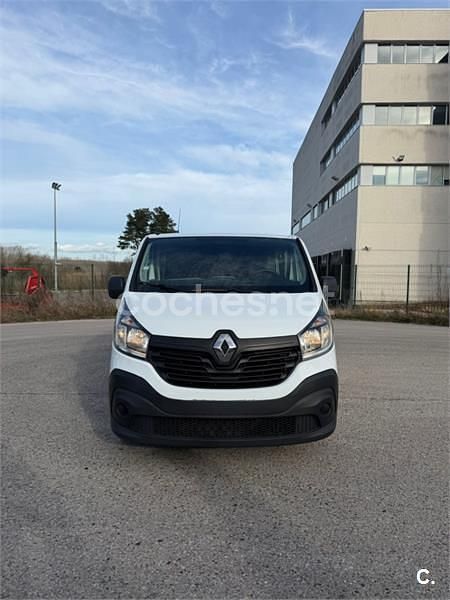 Usado Renault Trafic 120 CV (88 kW) 2019 Blanco Monovolumen