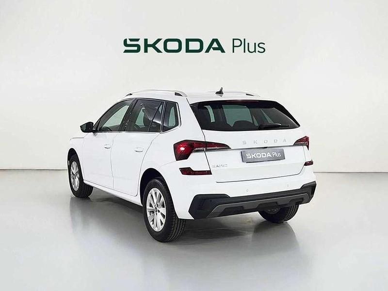 Usado Skoda Kamiq Selection 116 CV (85 kW) 2024 Blanco SUV