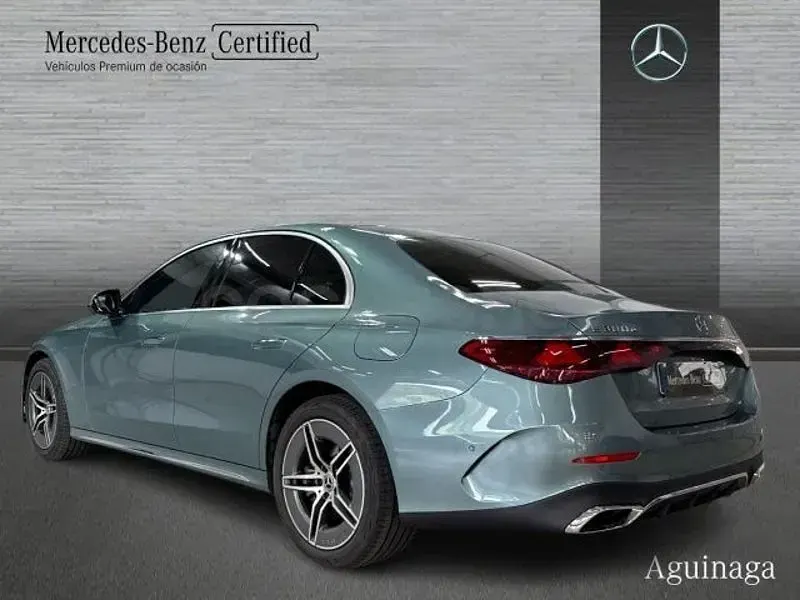 Usado Mercedes E300 313 CV (230 kW) 2026 Verde Berlina