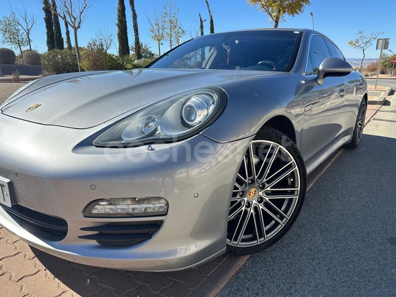 Usado Porsche Panamera S 400 CV (294 kW) 2011 Gris / plata Berlina