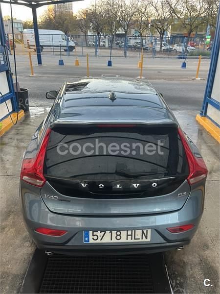 Usado Volvo V40 Momentum 150 HP (110 kW) 2012 Azul Citadino