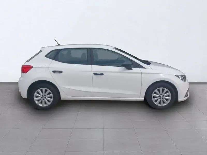 Usado Seat Ibiza CONNECT 80 CV (58 kW) 2018 Blanco Utilitario