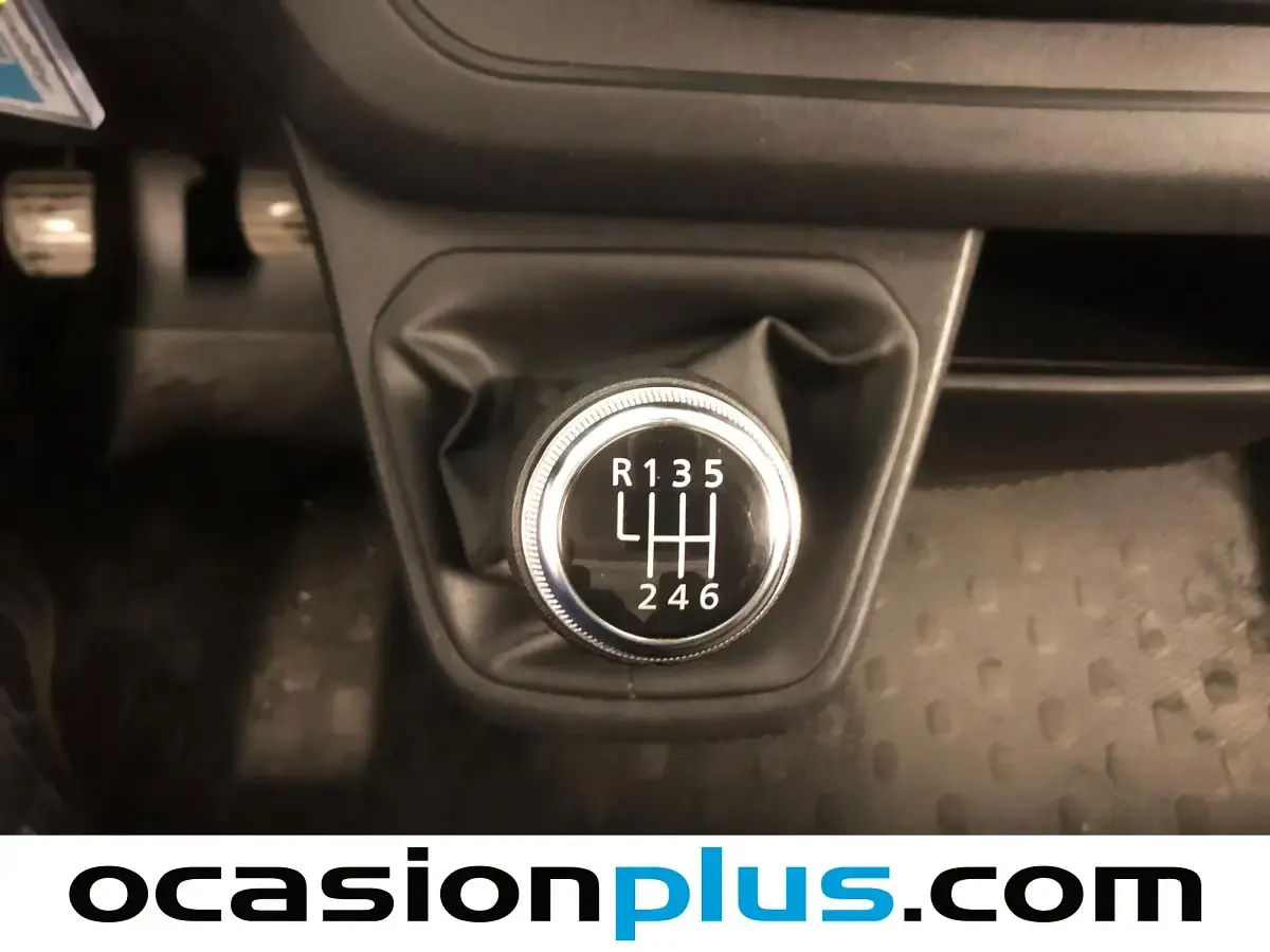 Usado Renault Trafic 131 CV (96 kW) 2023 Blanco Monovolumen